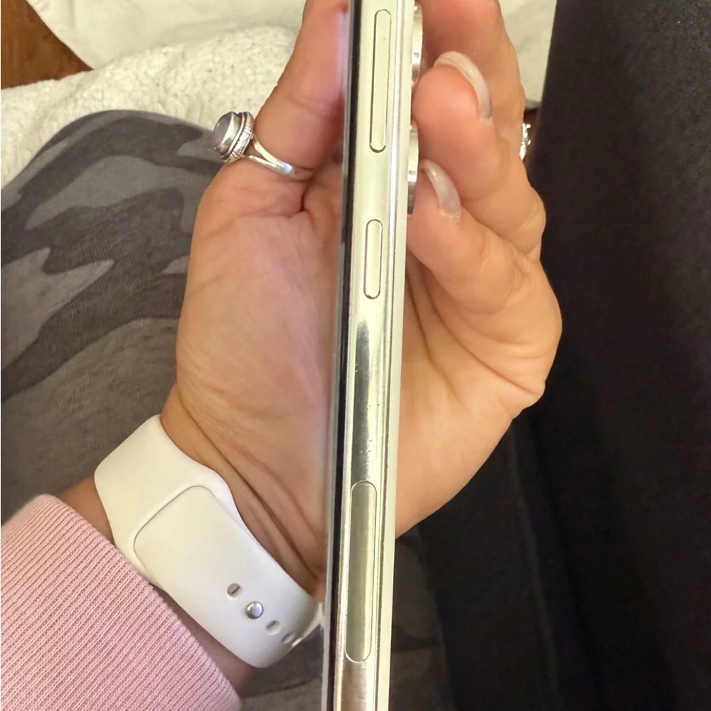 Samsung S23 Ultra 256GB in Cream